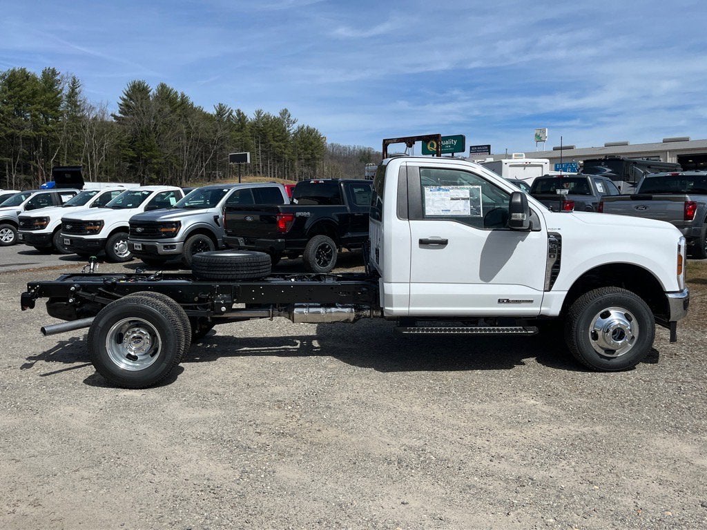 2025 Ford Super Duty F-350 DRW XL