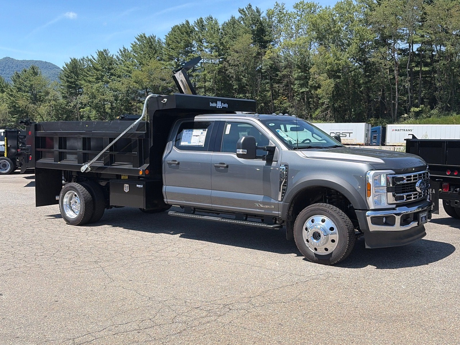 2026 Ford Super Duty F-550 DRW XLT