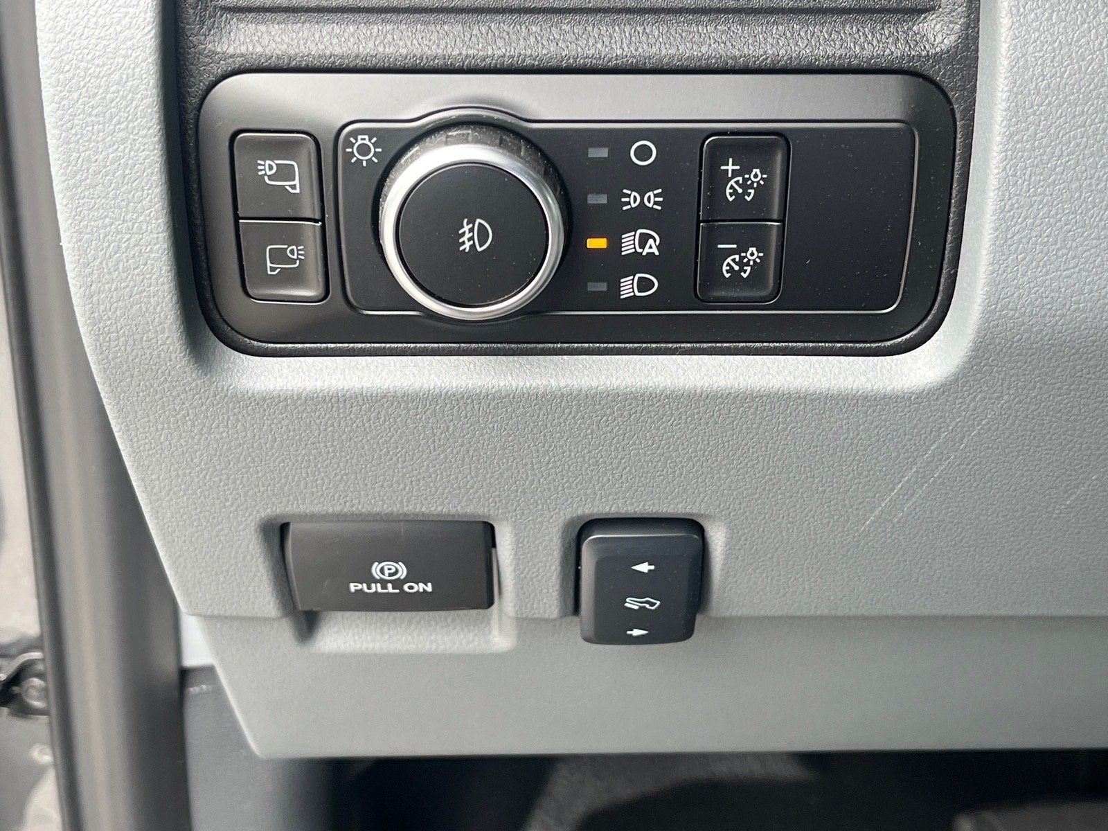 2026 Ford Super Duty F-550 DRW XLT