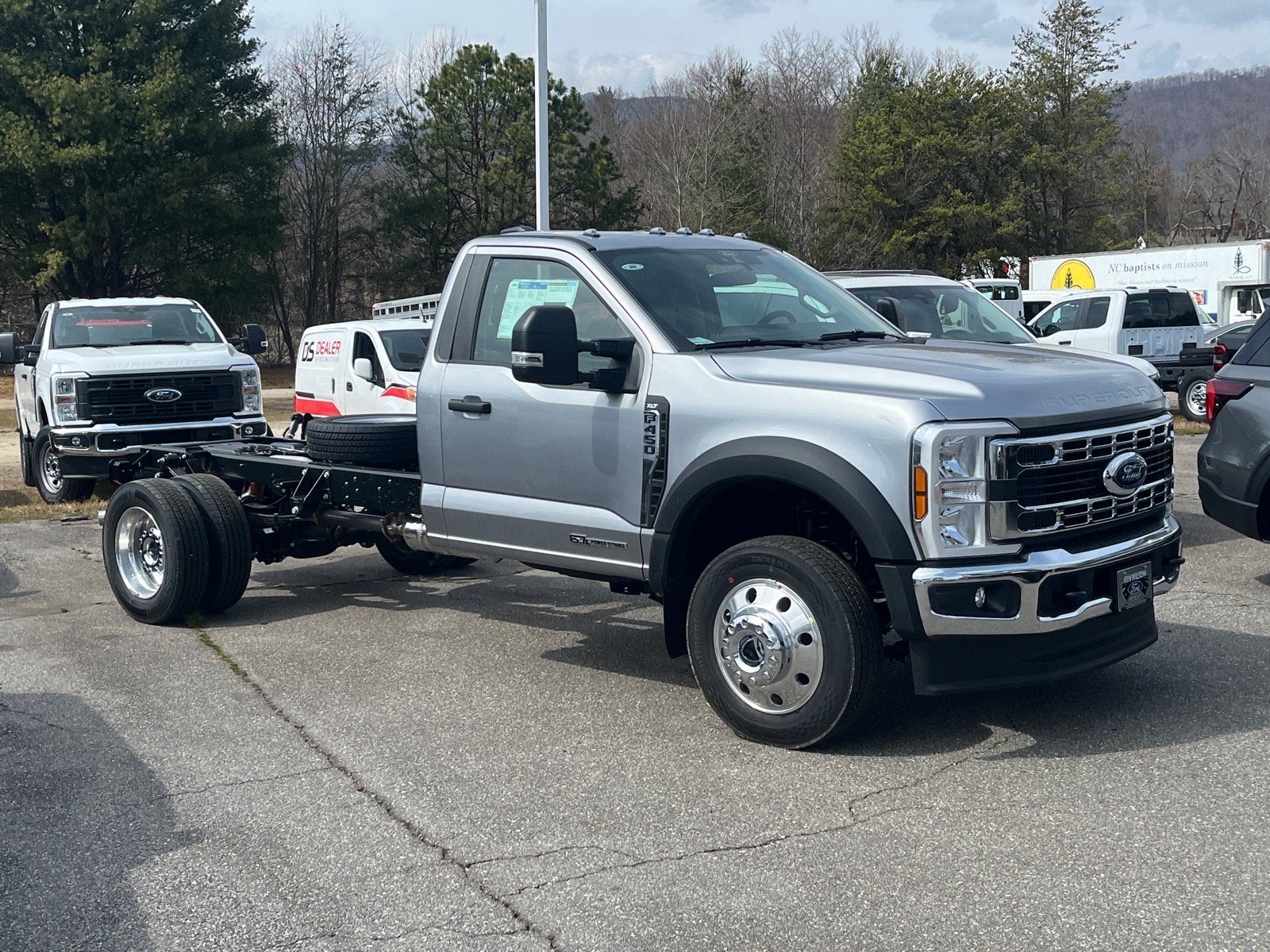 2026 Ford Super Duty F-450 DRW XLT