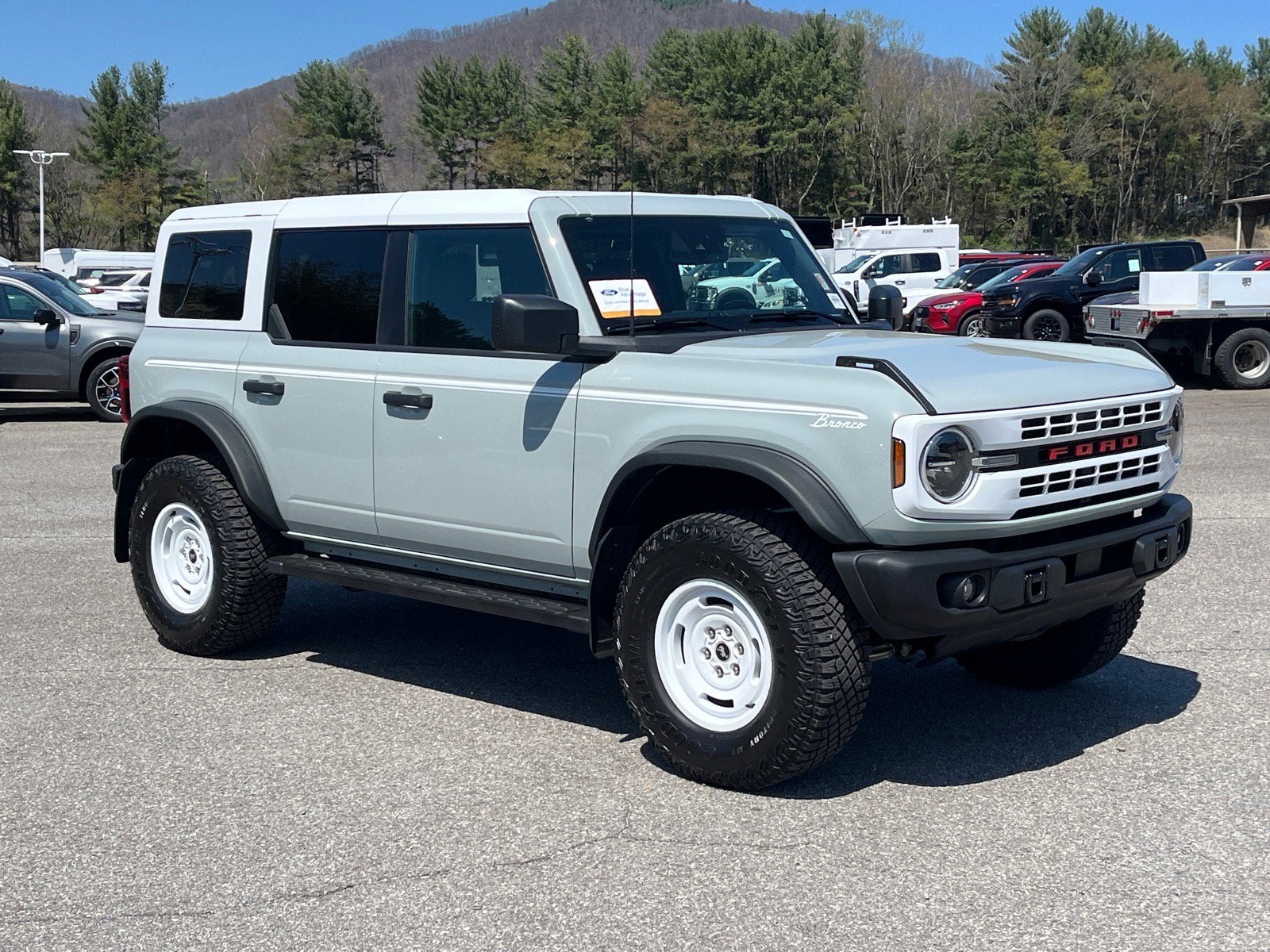 2023 Ford Bronco Heritage Edition