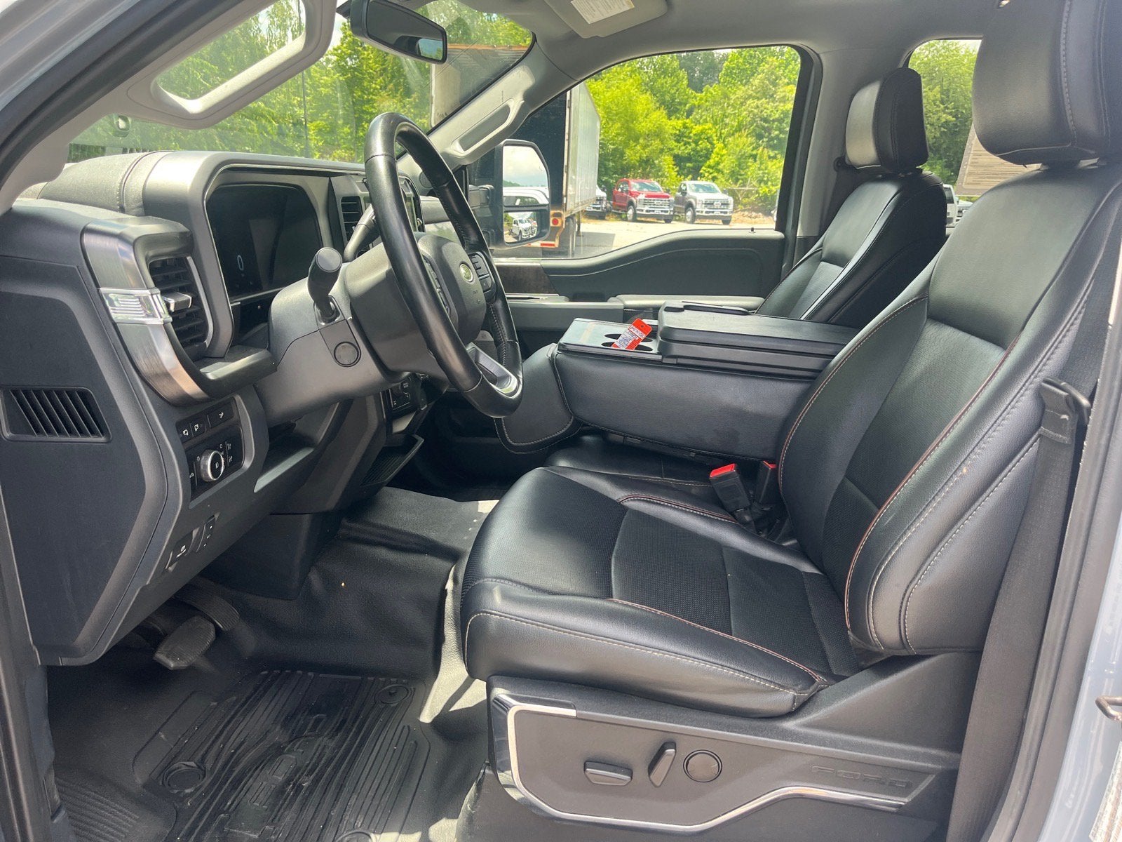 2024 Ford Super Duty F-350 SRW LARIAT