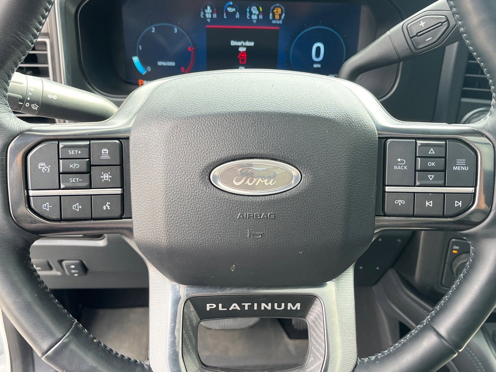 2025 Ford Super Duty F-350 DRW Platinum