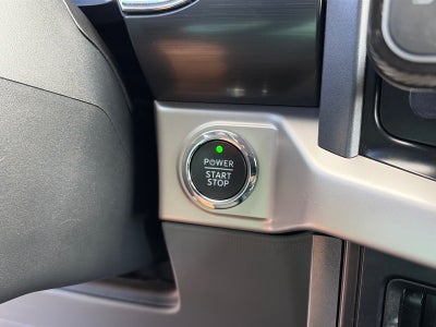 2023 Ford F-150 Lightning XLT