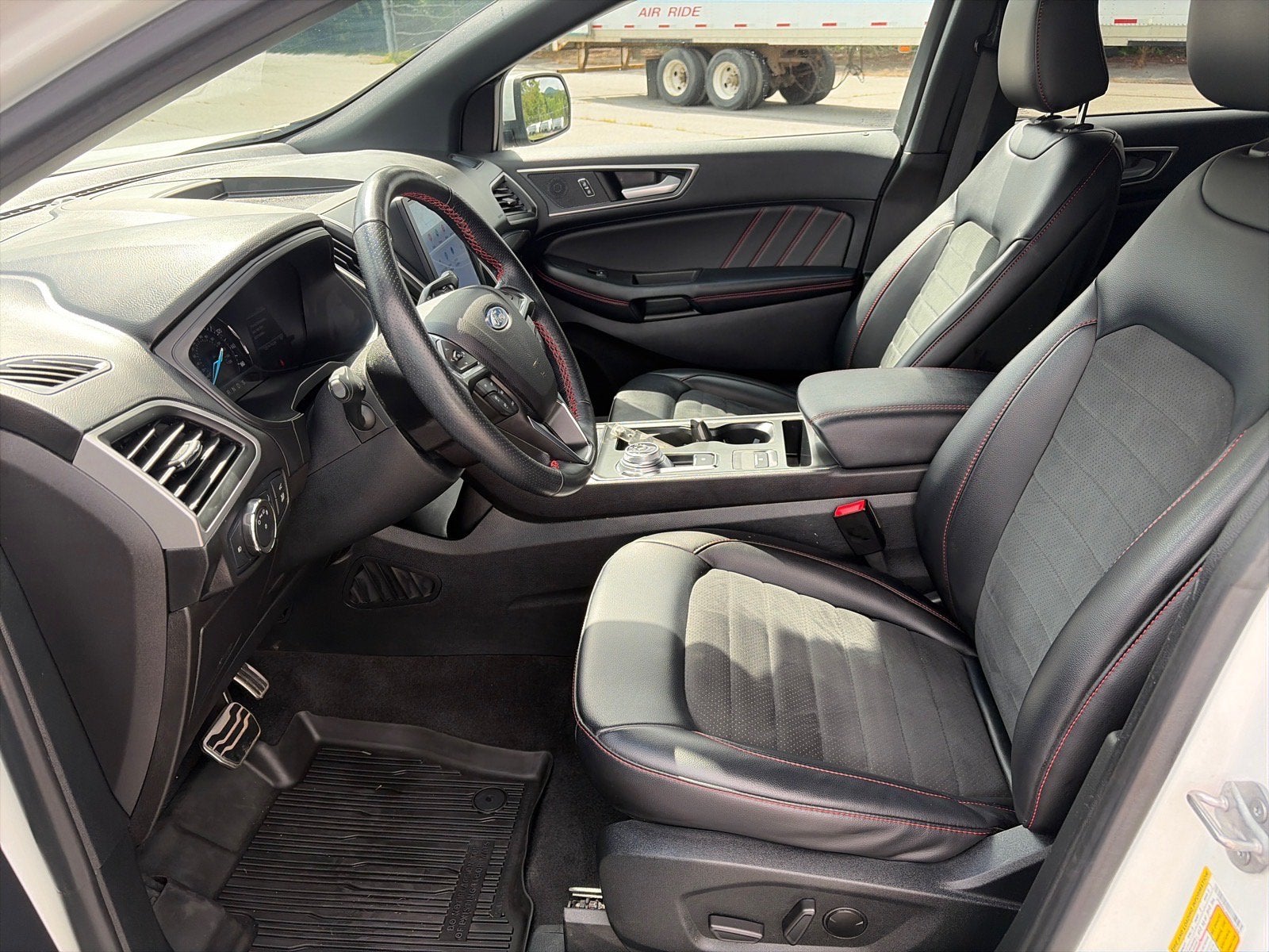 2022 Ford Edge ST-Line