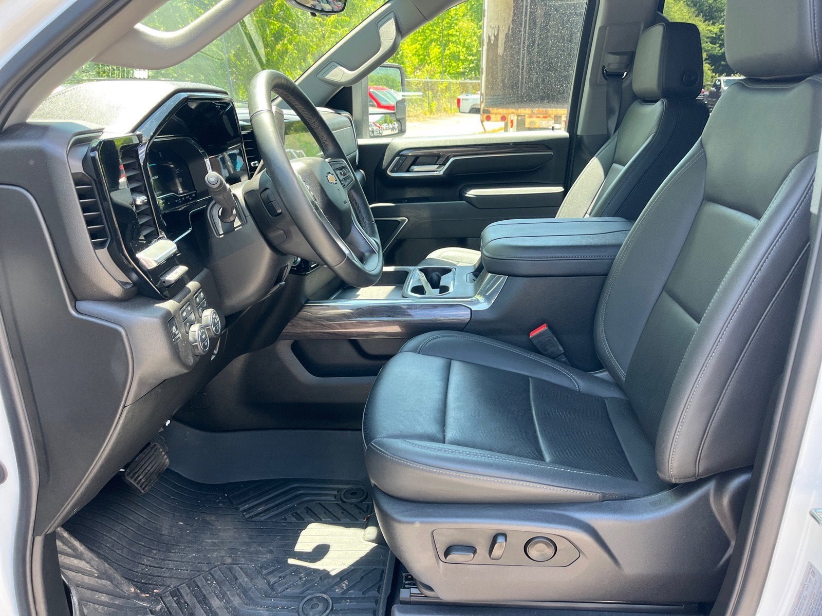 2025 Chevrolet Silverado 2500HD LTZ