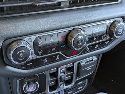 2024 Jeep Gladiator Mojave X