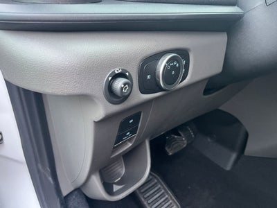 2025 Ford Transit Passenger Wagon XLT