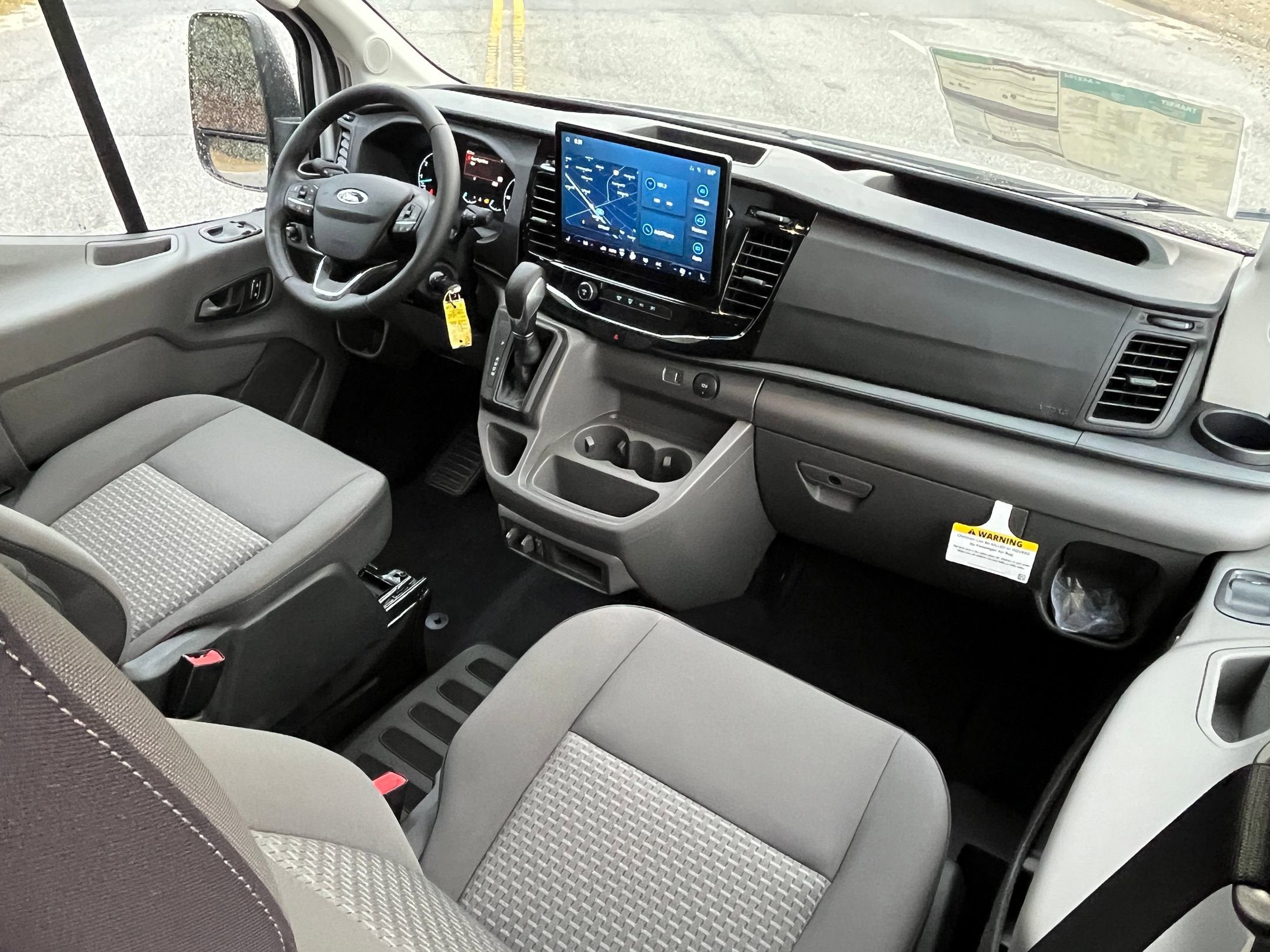 2025 Ford Transit Passenger Wagon XLT