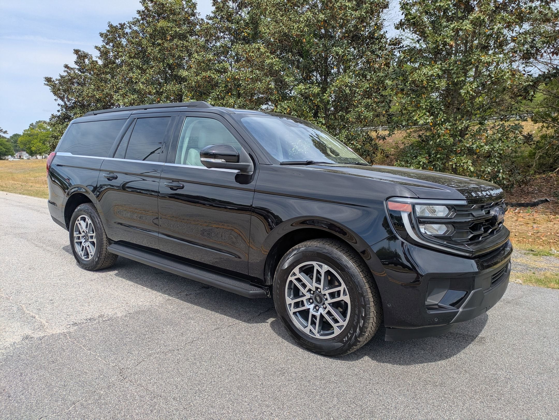 2025 Ford Expedition Max Active