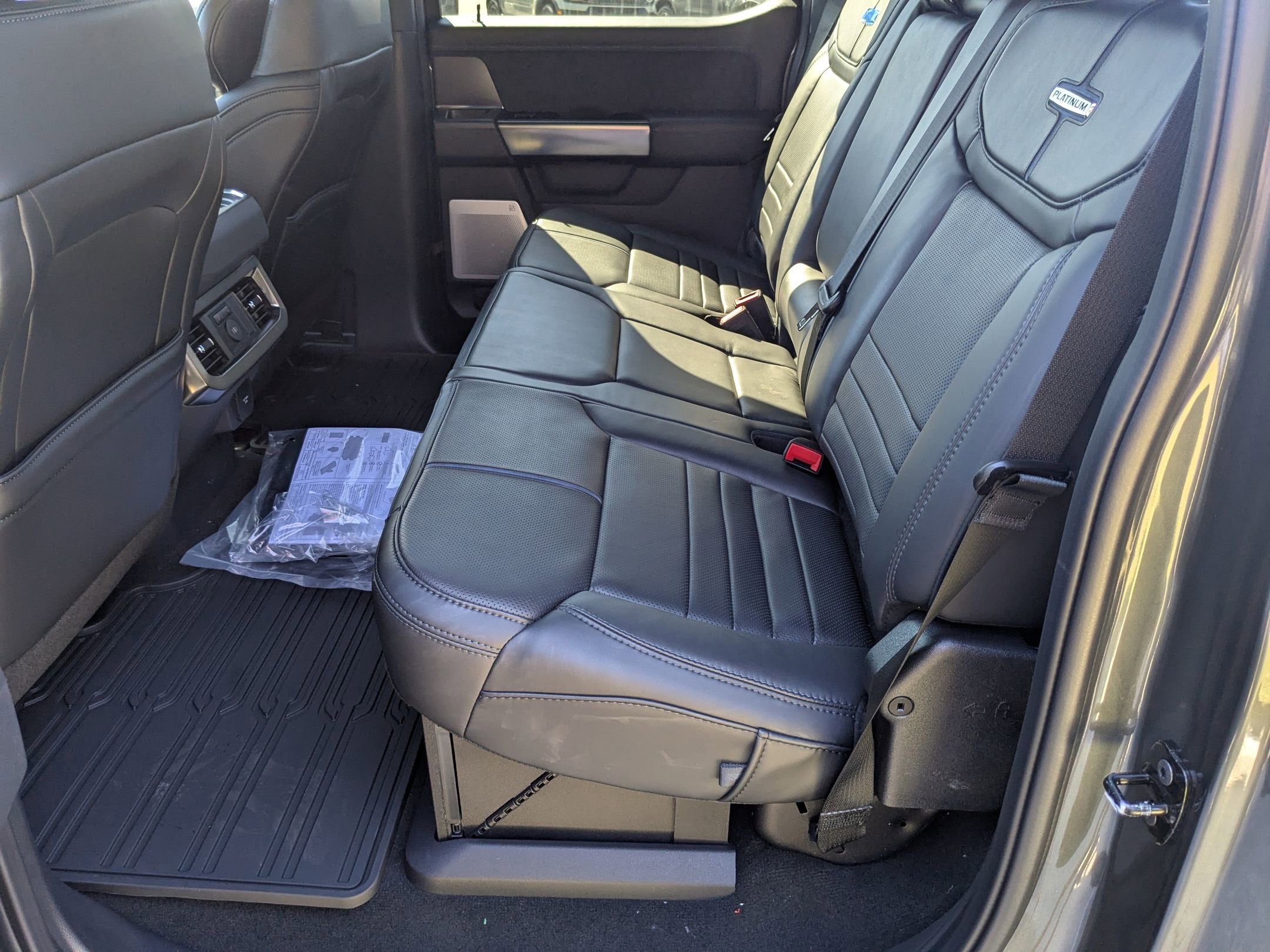 2026 Ford Super Duty F-350 SRW F-350® Platinum®