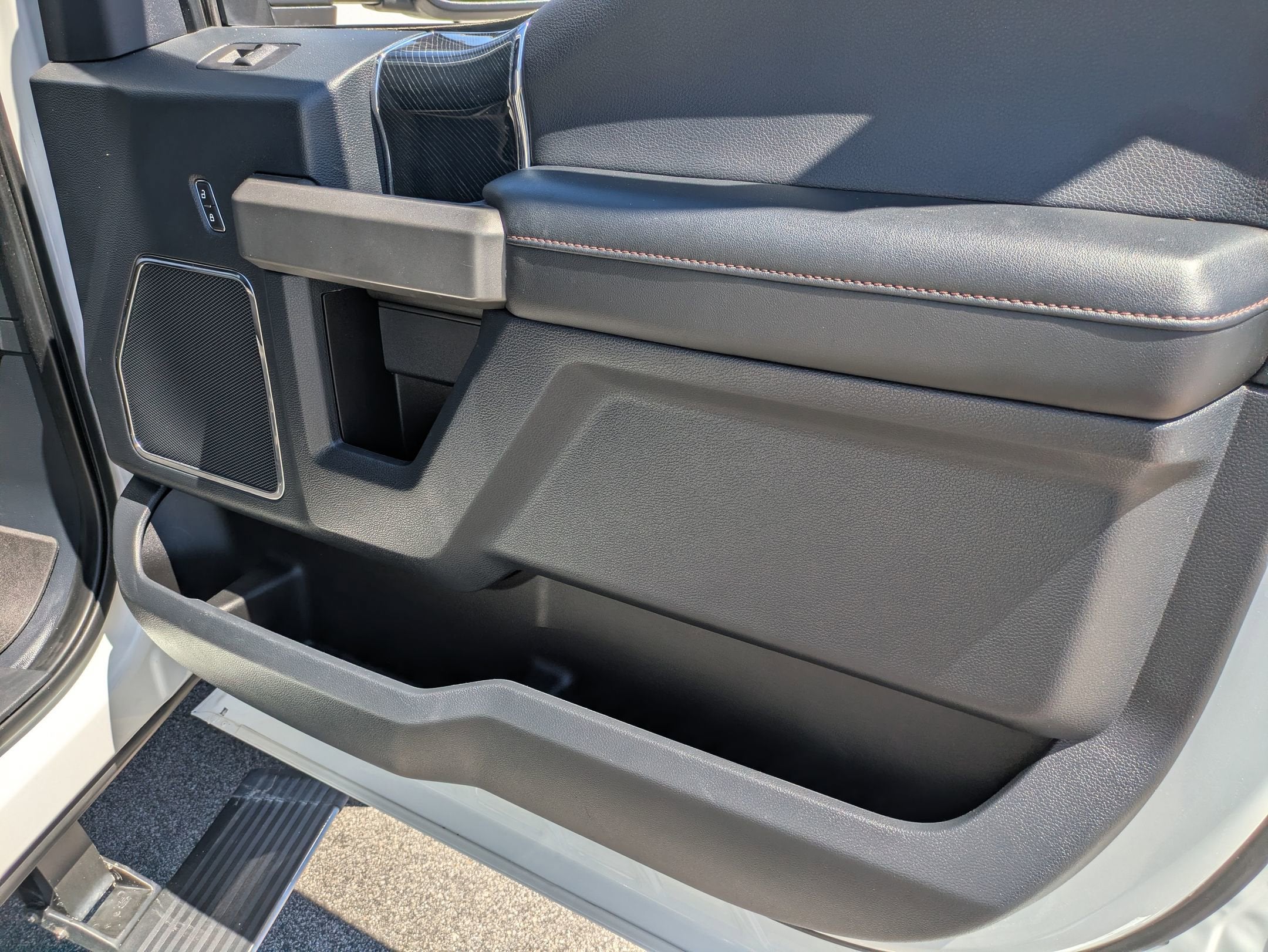 2022 Ford Super Duty F-350 SRW Platinum