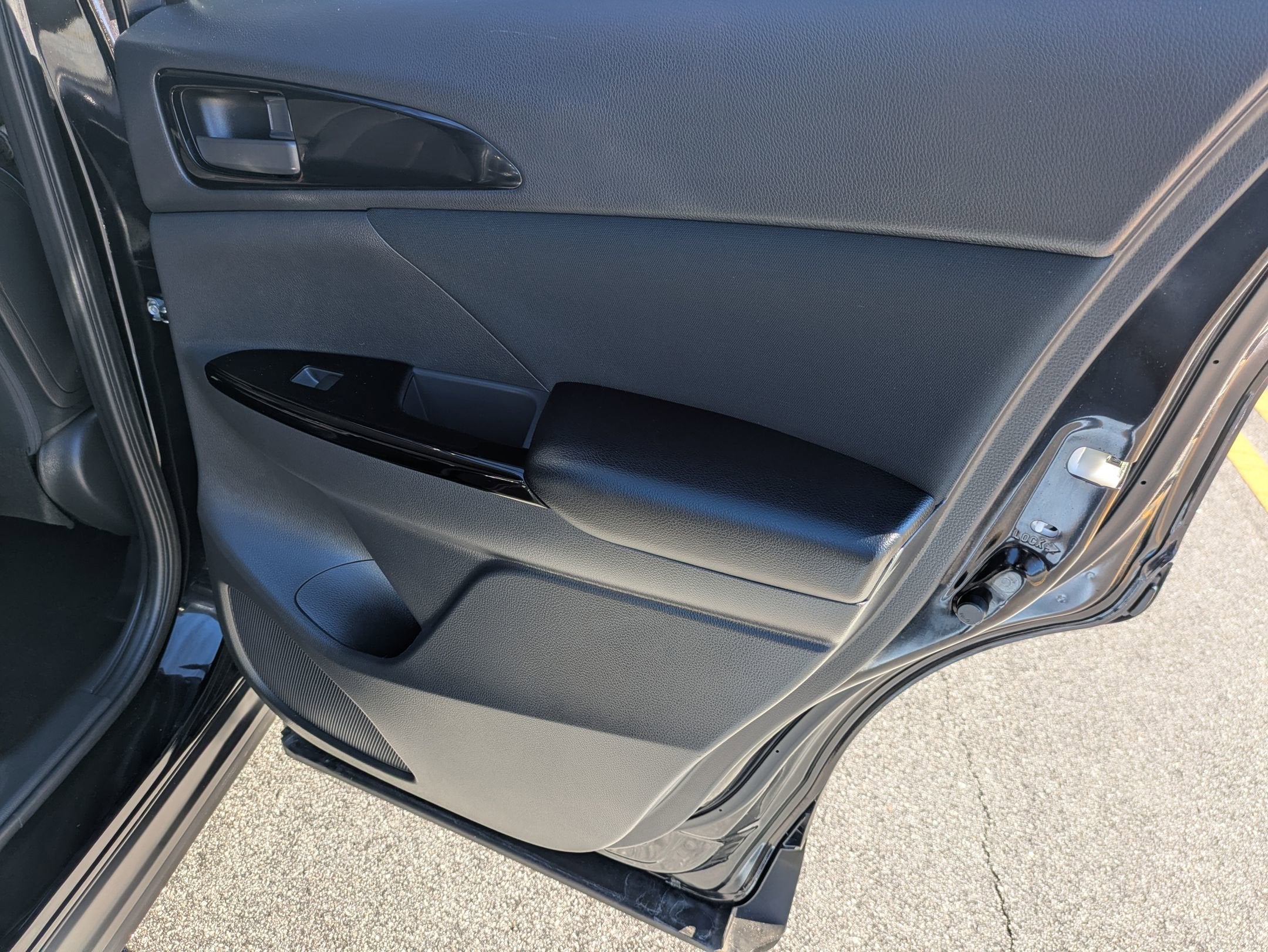 2024 Mitsubishi Eclipse Cross Black Edition