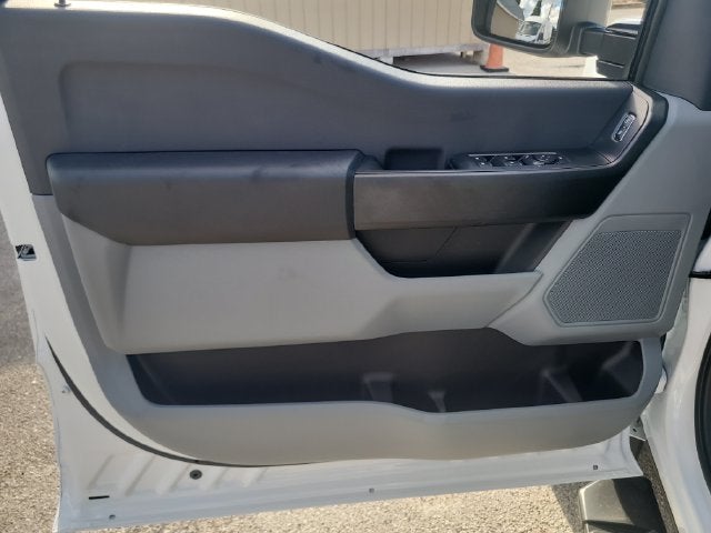 2027 Ford F-450SD XL 4WD CREW CAB DRW