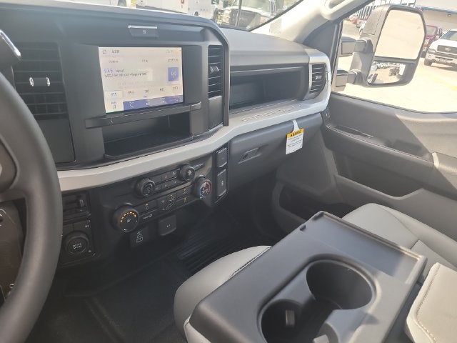 2027 Ford F-450SD XL 4WD CREW CAB DRW