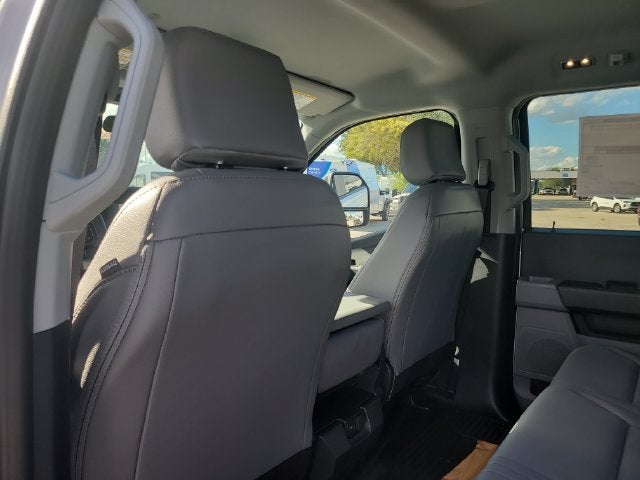 2027 Ford F-450SD XL 4WD CREW CAB DRW