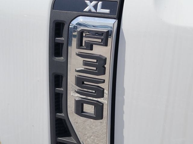 2026 Ford F-350SD XL 4WD CREW CAB DRW