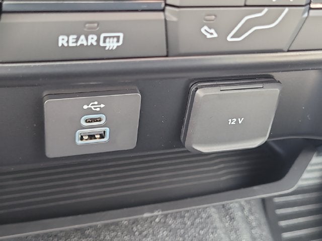2027 Ford F-350SD 4WD CREW CAB DRW