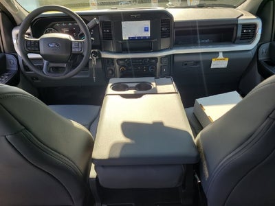 2027 Ford F-350SD XL 4WD CREW CAB DRW