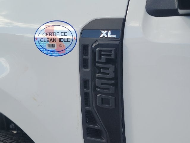 2027 Ford F-350SD XL DRW 4WD