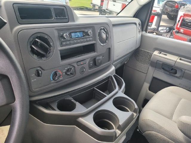 2025 Ford E-350SD Base Cutaway