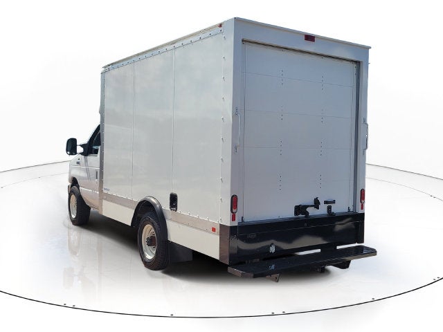 2025 Ford E-350SD Base Cutaway