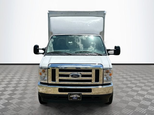 2025 Ford E-350SD Base Cutaway
