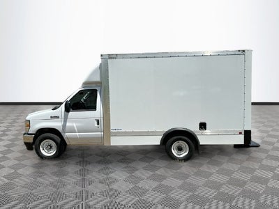 2025 Ford E-350SD Base Cutaway