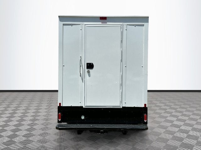 2025 Ford E-350SD Base Cutaway