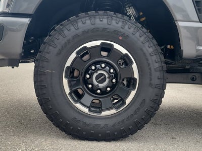 2027 Ford F-250SD Platinum 4WD CREW CAB