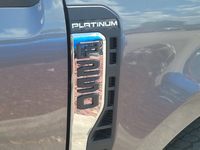2026 Ford F-250SD Platinum 4WD CREW CAB