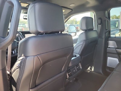 2027 Ford F-250SD Platinum 4WD CREW CAB