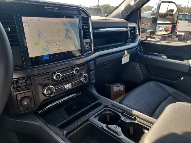 2027 Ford F-250SD Lariat 4WD CREW CAB