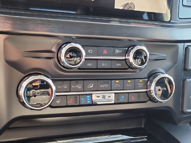 2027 Ford F-250SD Lariat 4WD CREW CAB