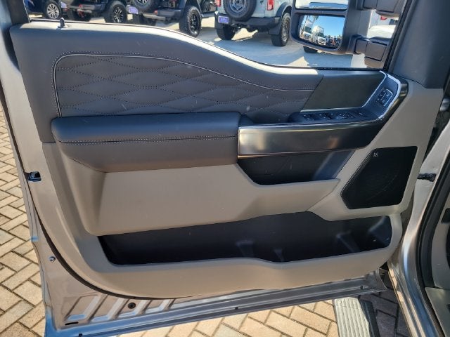 2027 Ford F-250SD Platinum 4WD CREW CAB