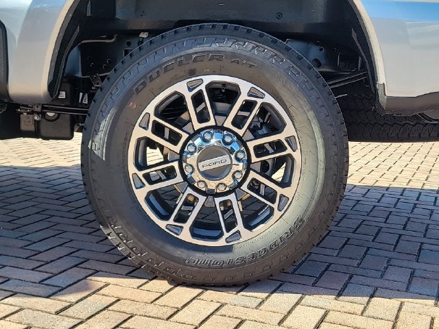 2027 Ford F-250SD Platinum 4WD CREW CAB