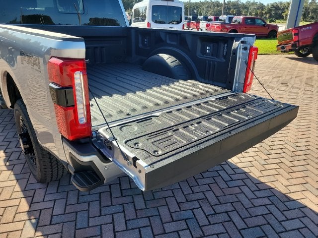 2027 Ford F-250SD Lariat 4WD CREW CAB