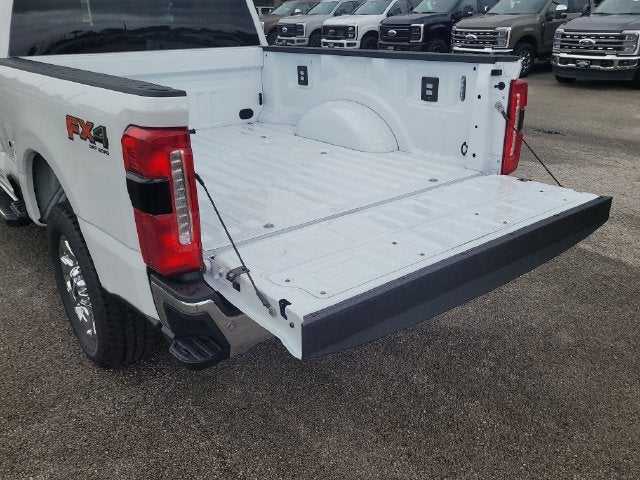 2027 Ford F-250SD Lariat 4WD CREW CAB