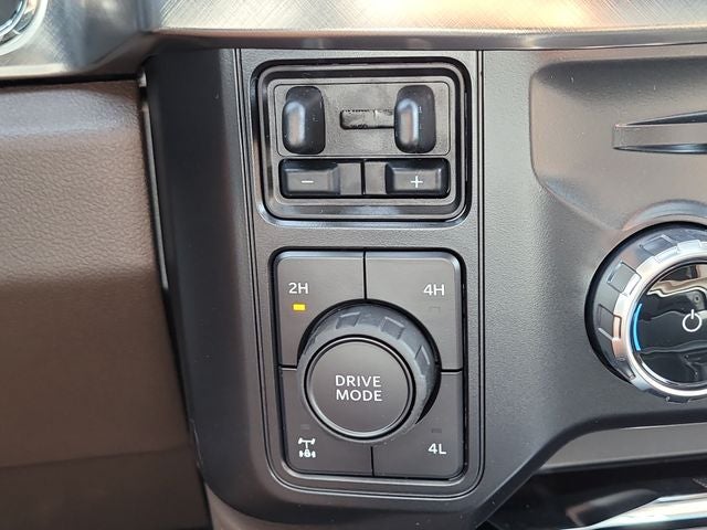 2027 Ford F-350SD King Ranch 4WD CREW CAB
