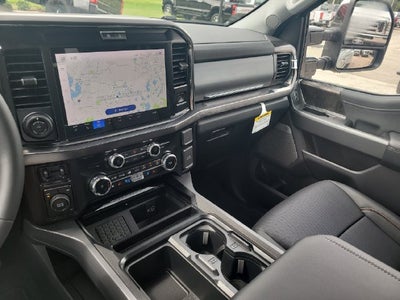 2026 Ford F-350SD Lariat DRW 4WD CREW CAB