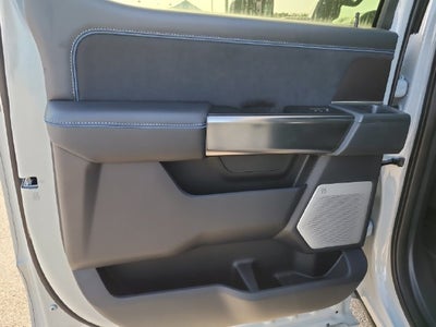 2026 Ford F-350SD Platinum DRW 4WD CREW CAB