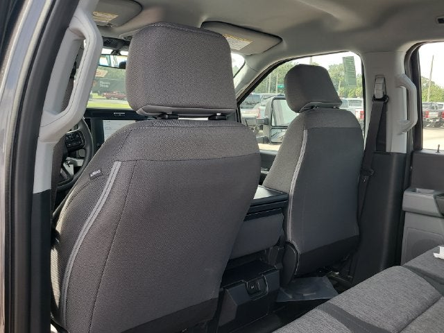 2027 Ford F-450SD XL 4WD CREW CAB DRW