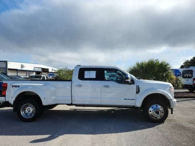 2022 Ford F-450SD Platinum