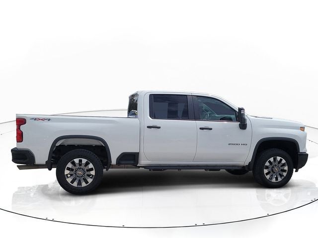 2024 Chevrolet Silverado 2500HD Custom 6.6 V-8