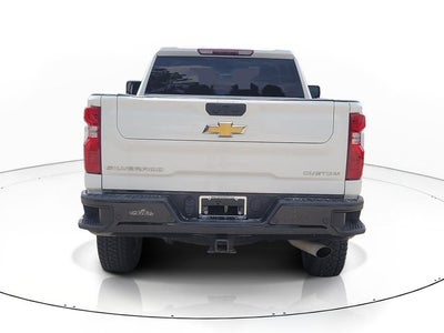 2024 Chevrolet Silverado 2500HD Custom 6.6 V-8