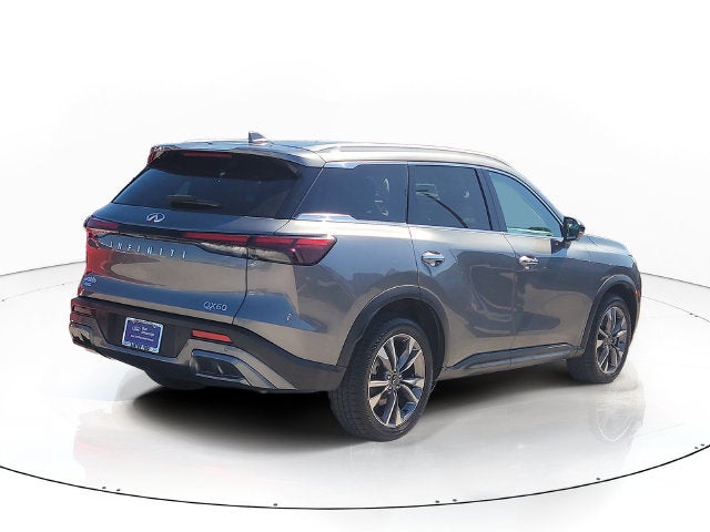 2022 INFINITI QX60 LUXE