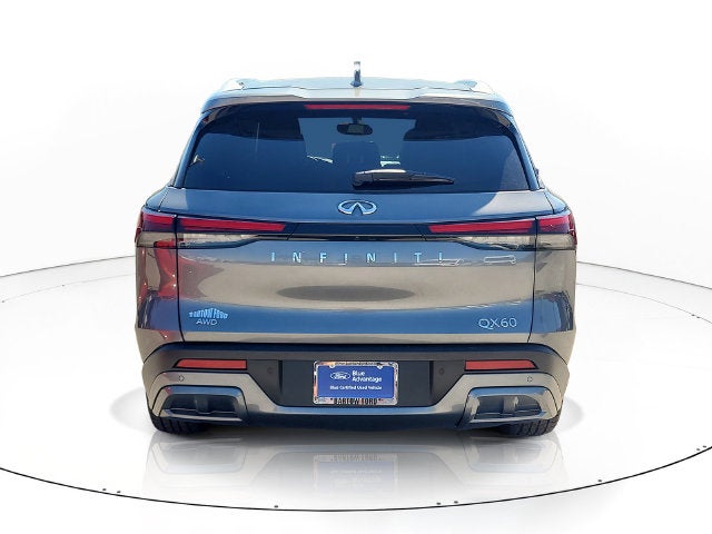2022 INFINITI QX60 LUXE