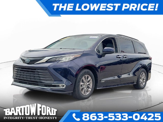 2021 Toyota Sienna XLE 8 Passenger