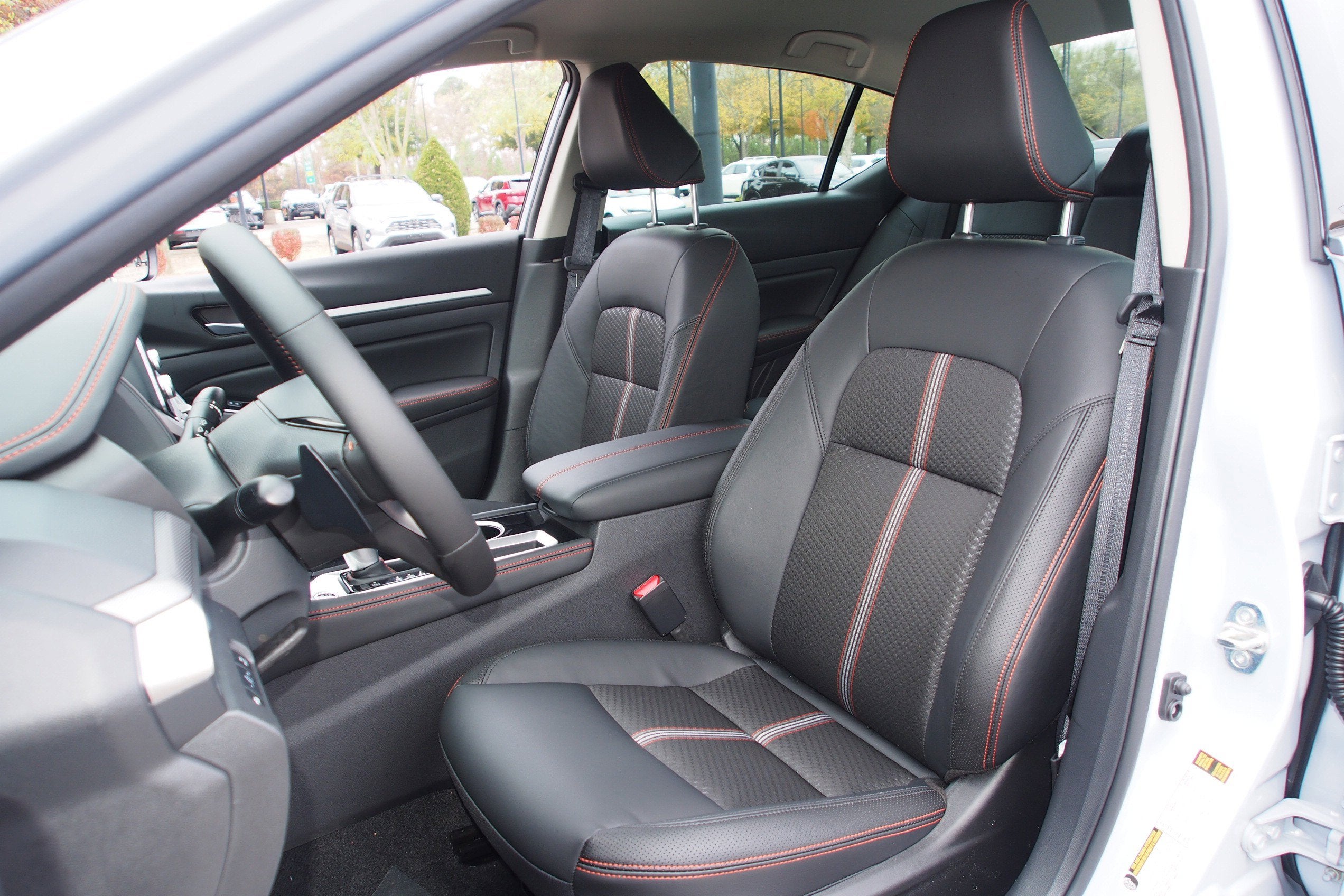 2025 Nissan Altima SR