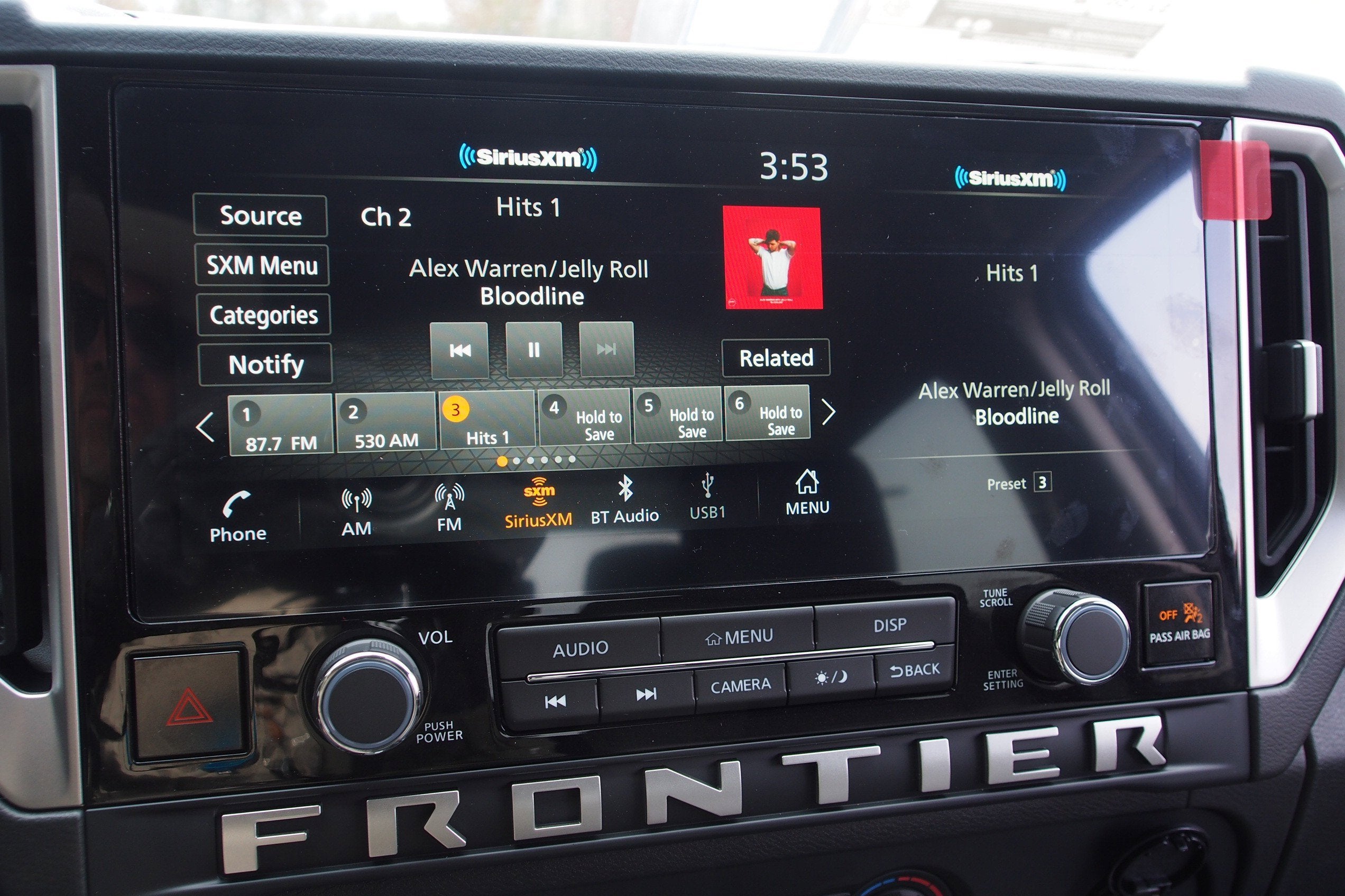 2026 Nissan Frontier SV